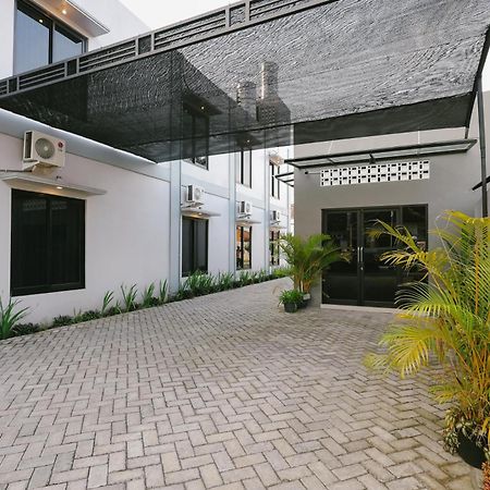 فندق Urbanview B Syariah Lumajang By Reddoorz المظهر الخارجي الصورة